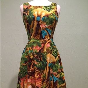 Retrolicious dinosaur dress with pockets
